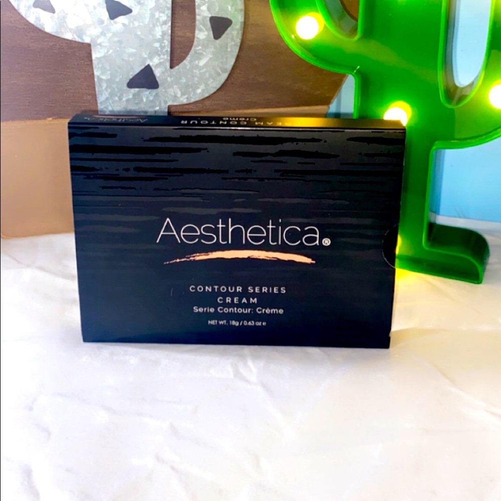 Aesthetica Contour Pallet